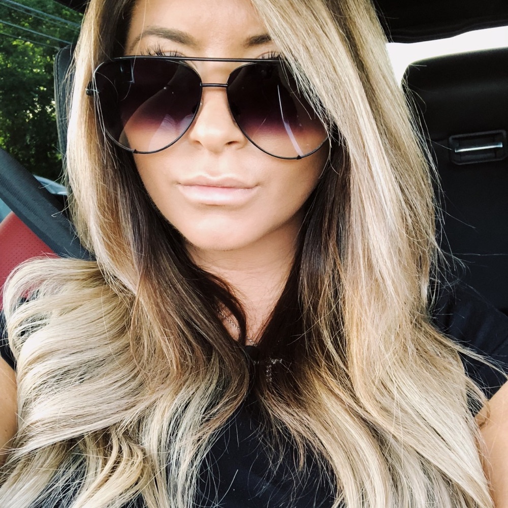 Meet your Posher, Nicole